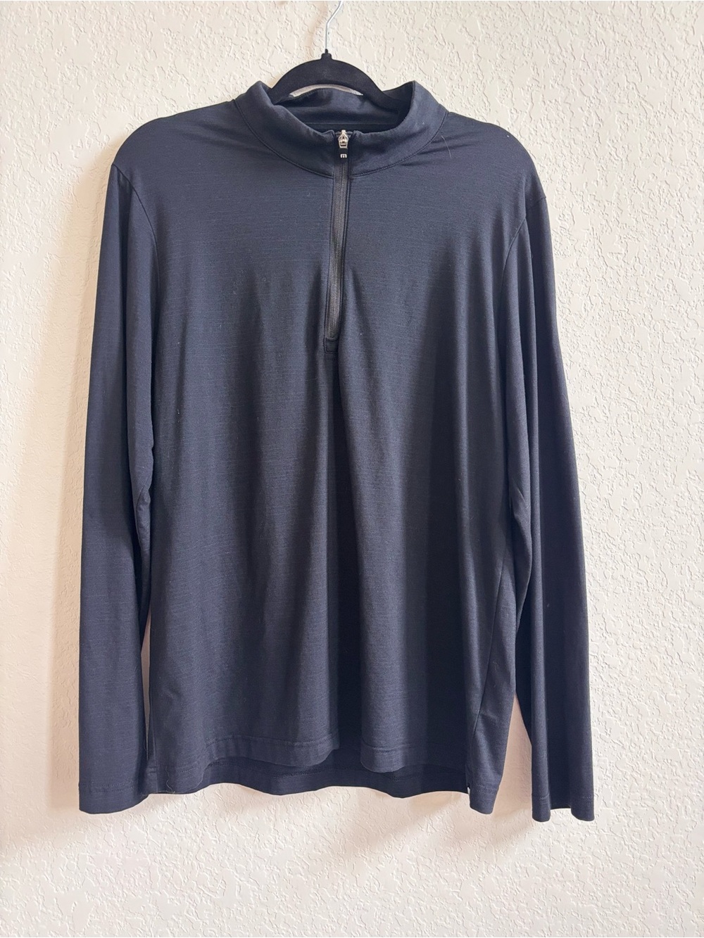 TravisMathew Black Quarter Zip Golf Pullover Men’s M